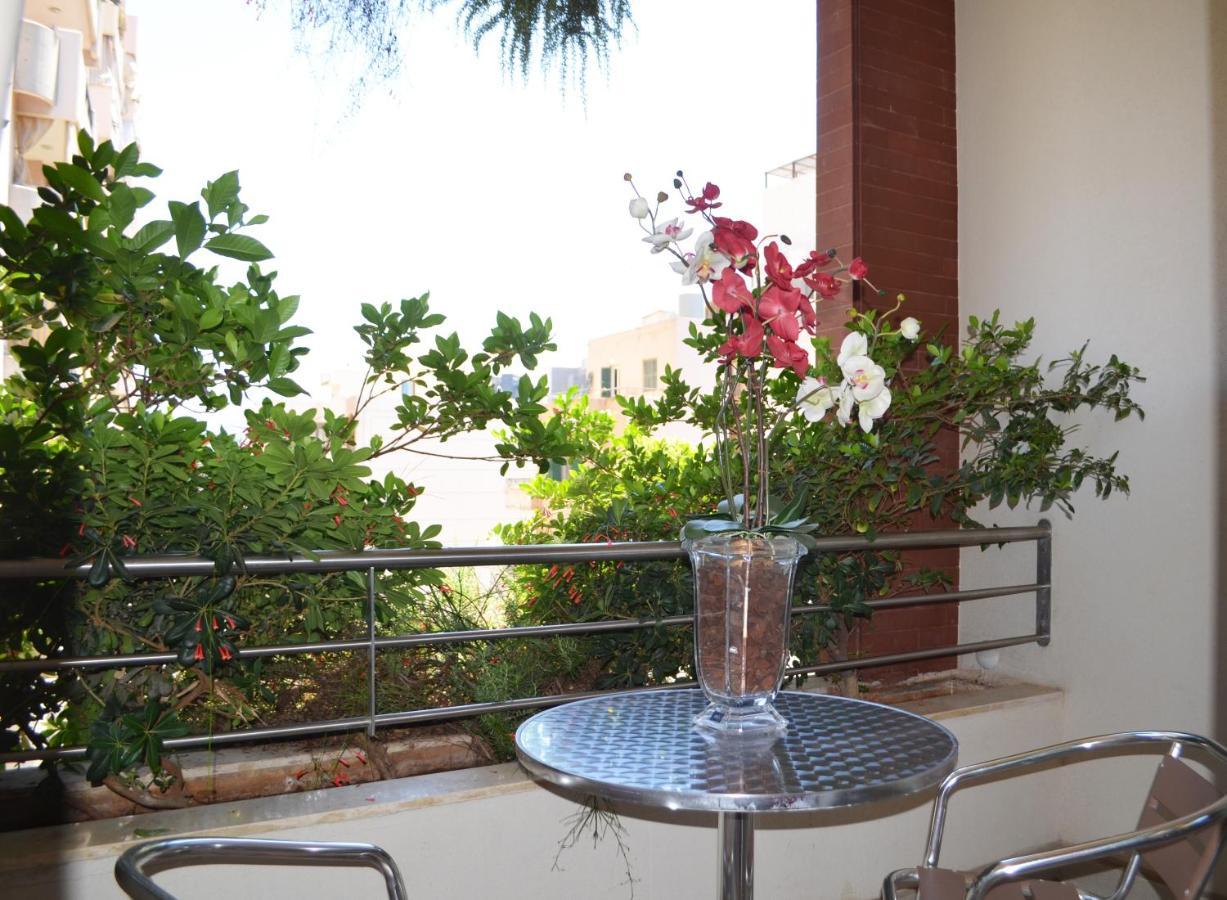 Nest 1 Hotel Beirut Exterior foto